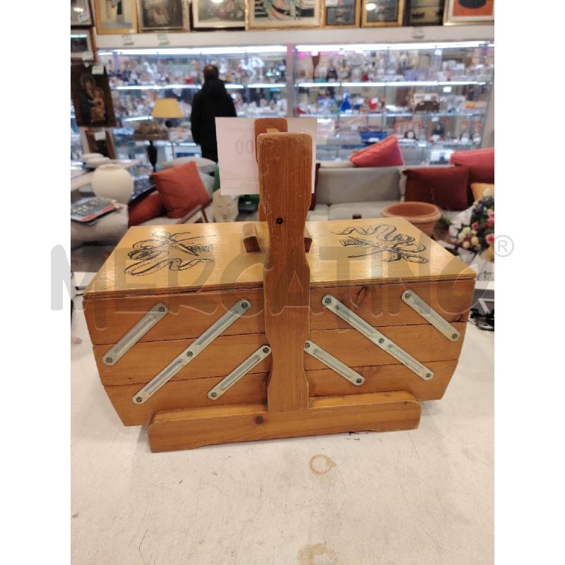 CASSETTA CUCITO LEGNO | Mercatino dell'Usato Roma eur 1