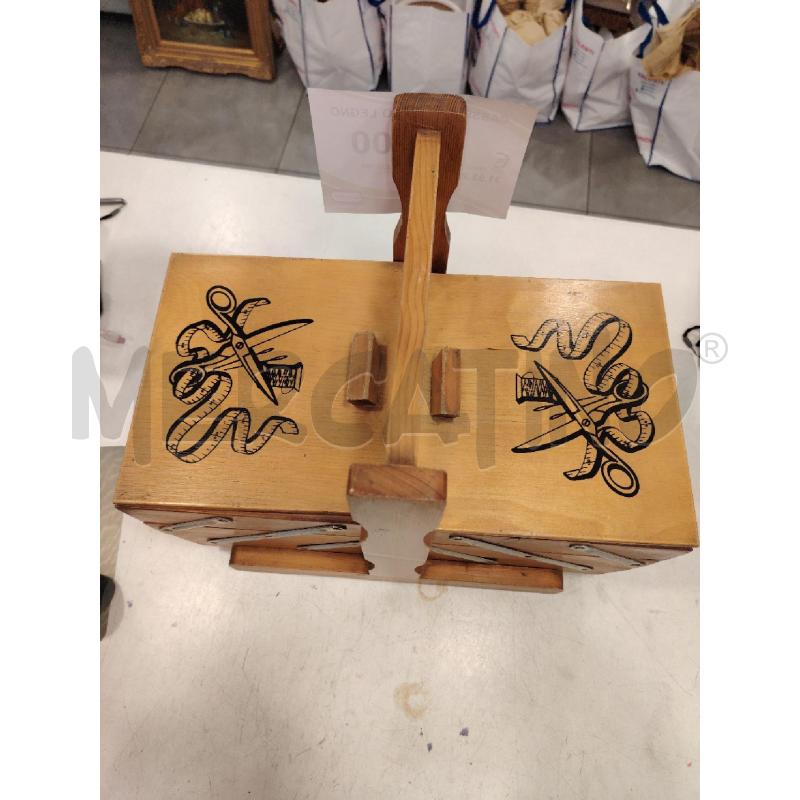 CASSETTA CUCITO LEGNO | Mercatino dell'Usato Roma eur 3