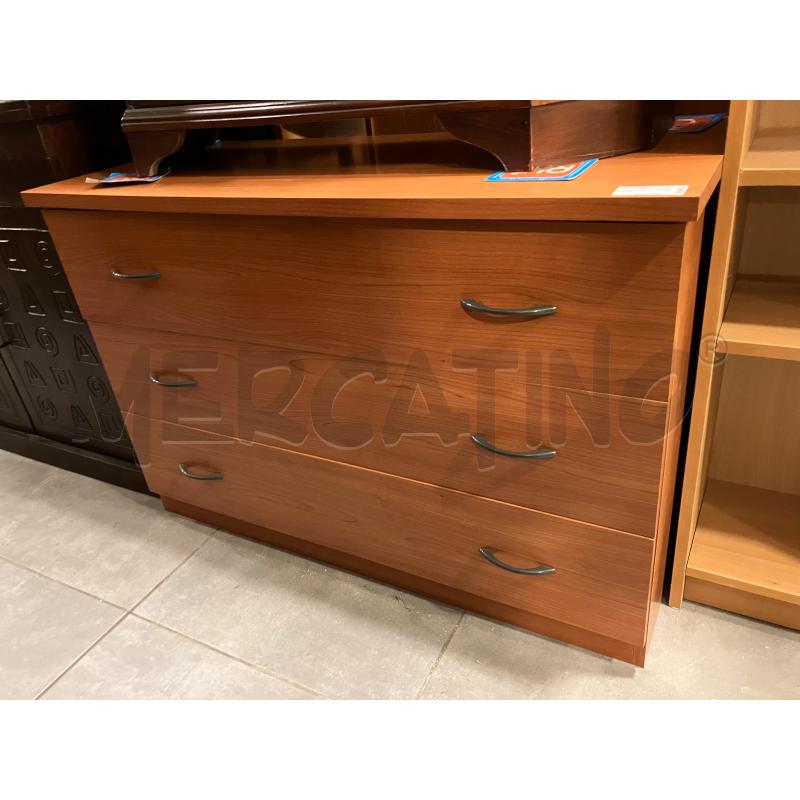 CASSETTIERA CIL 3C+SPECCHIO | Mercatino dell'Usato Roma eur 1