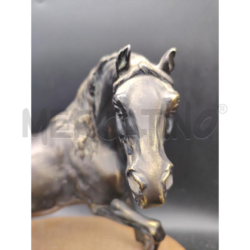 CAVALLO METALLO SU BASE LEGNO | Mercatino dell'Usato Roma eur 2