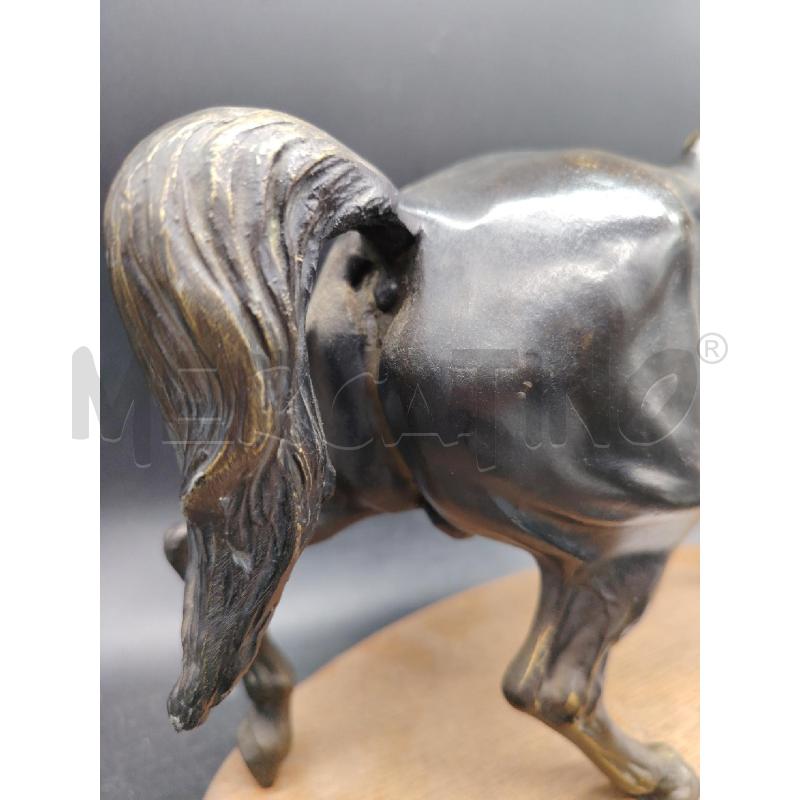 CAVALLO METALLO SU BASE LEGNO | Mercatino dell'Usato Roma eur 3