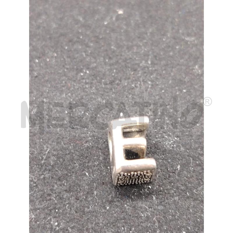 CHARM PANDORA LETTERA E | Mercatino dell'Usato Roma eur 2