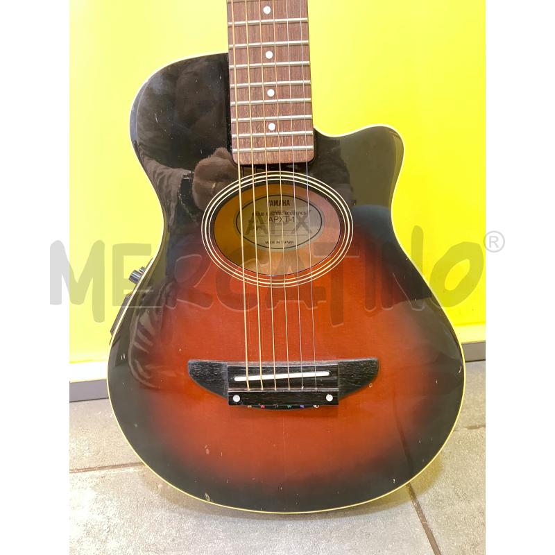CHITARRA ACUSTICA ELETTRIFICATA YAMAHA APXT-1 + CUSTODIA | Mercatino dell'Usato Roma eur 2
