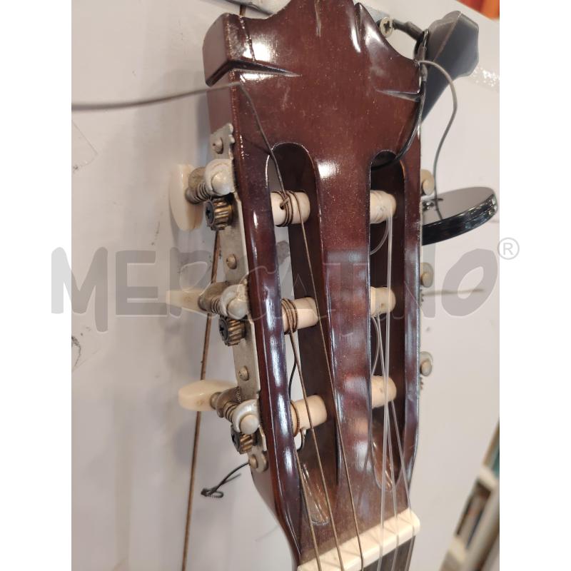 CHITARRA CLASSICA YAMAHA C-40 | Mercatino dell'Usato Roma eur 2