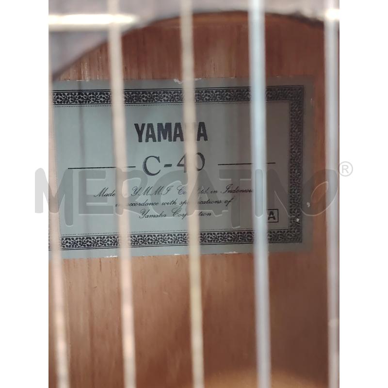 CHITARRA CLASSICA YAMAHA C-40 | Mercatino dell'Usato Roma eur 3