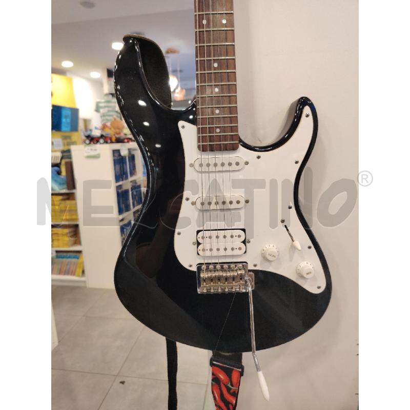 CHITARRA ELETTRICA YAMAHA EG 112 | Mercatino dell'Usato Roma eur 2