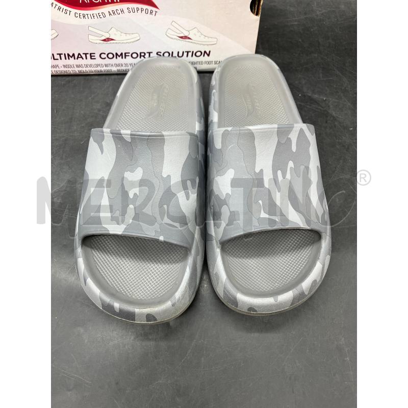 CIABATTE U SKECHERS SCATOLA GRI MILITARE | Mercatino dell'Usato Roma eur 2