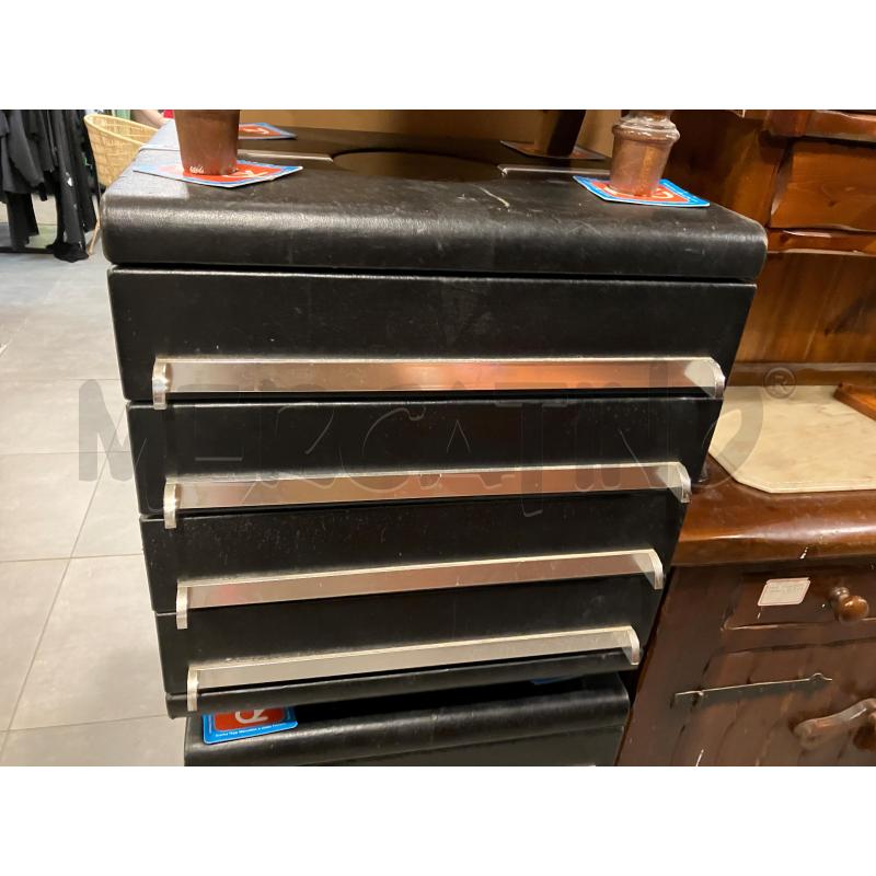 COMODINI COPPIA VINTAGE PELLE N 4 C | Mercatino dell'Usato Roma eur 3