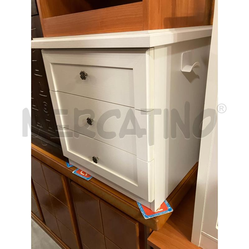 COMODINO BIANCO 3 C | Mercatino dell'Usato Roma eur 2