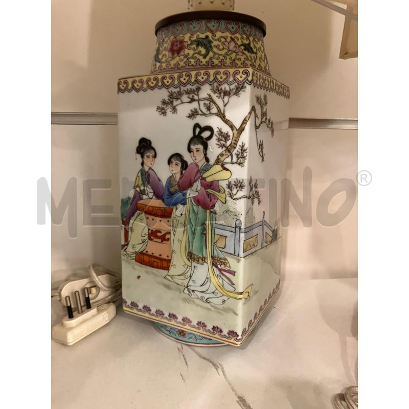 COPPIA LAMPADE CINESI SCENE DI VITA QUOTIDIANA  | Mercatino dell'Usato Roma eur 3