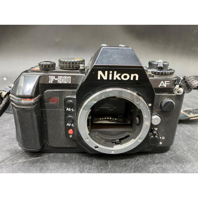 CORPO FOTOCAMERA NIKON REFLEX F-501 | Mercatino dell'Usato Roma eur 2