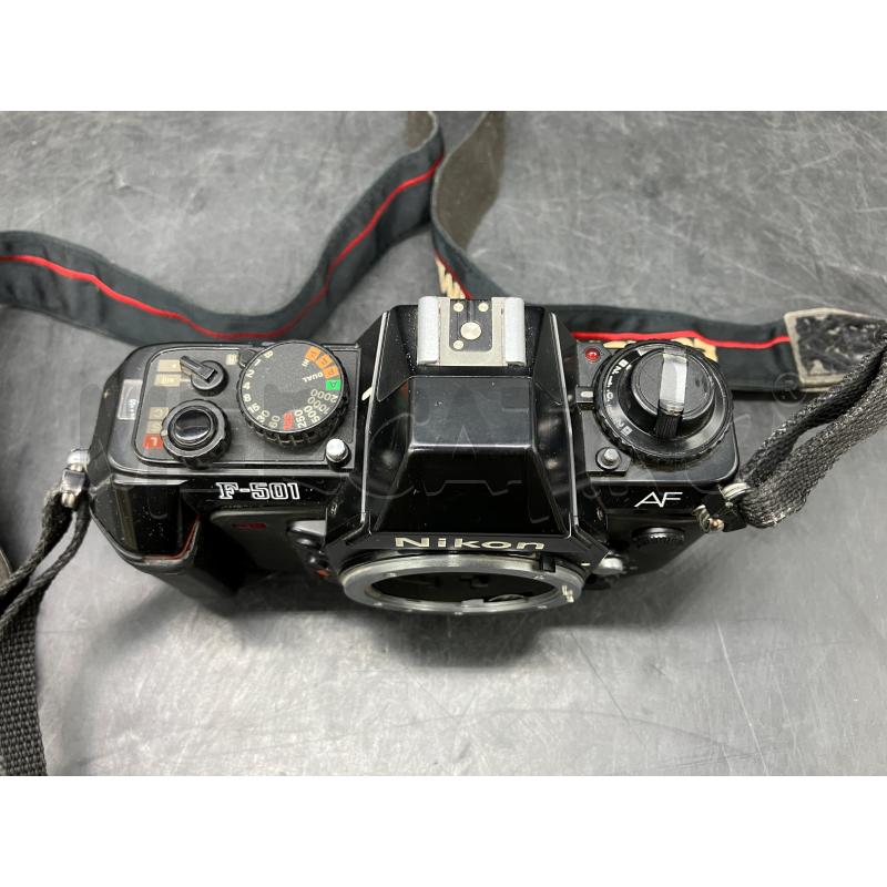 CORPO FOTOCAMERA NIKON REFLEX F-501 | Mercatino dell'Usato Roma eur 3