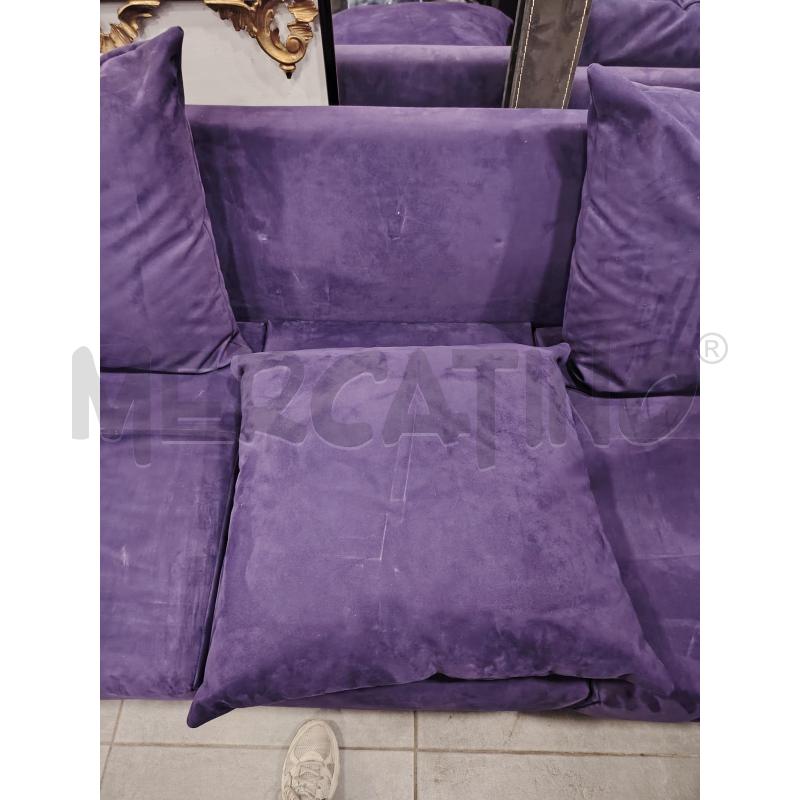 DIVANO 3P VIOLA | Mercatino dell'Usato Roma eur 3