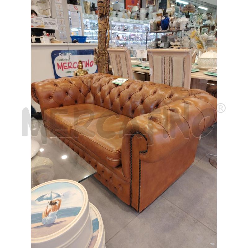 DIVANO CHESTER MARRONE 2 P | Mercatino dell'Usato Roma eur 4