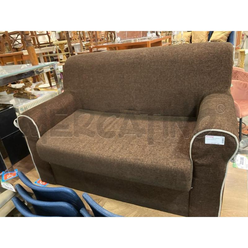 DIVANO FISSO 2 P | Mercatino dell'Usato Roma eur 1