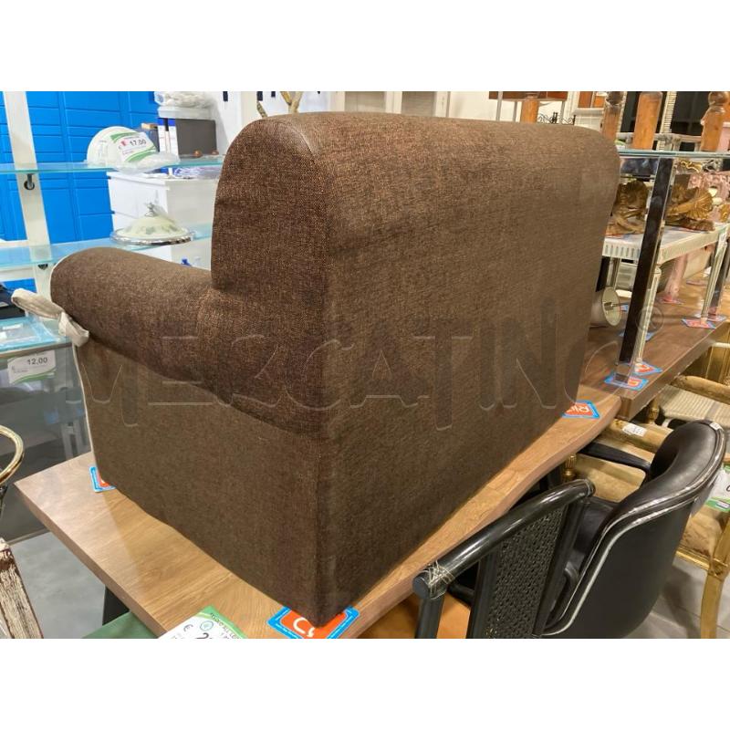 DIVANO FISSO 2 P | Mercatino dell'Usato Roma eur 3
