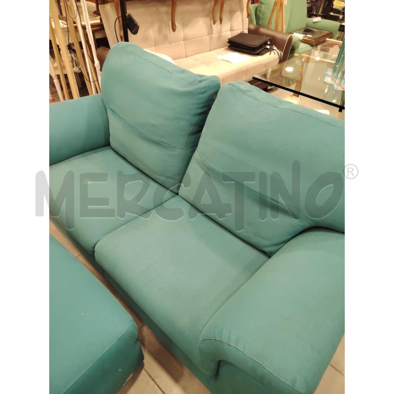 DIVANO FISSO VERDE + POUF | Mercatino dell'Usato Roma eur 2