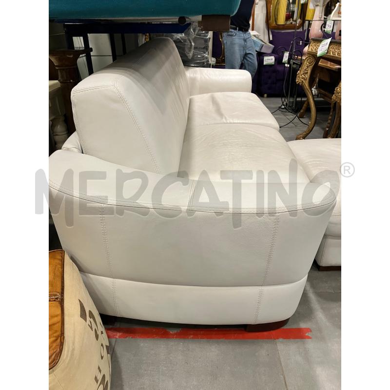 DIVANO LETTO PELLE BIA + POUF | Mercatino dell'Usato Roma eur 2