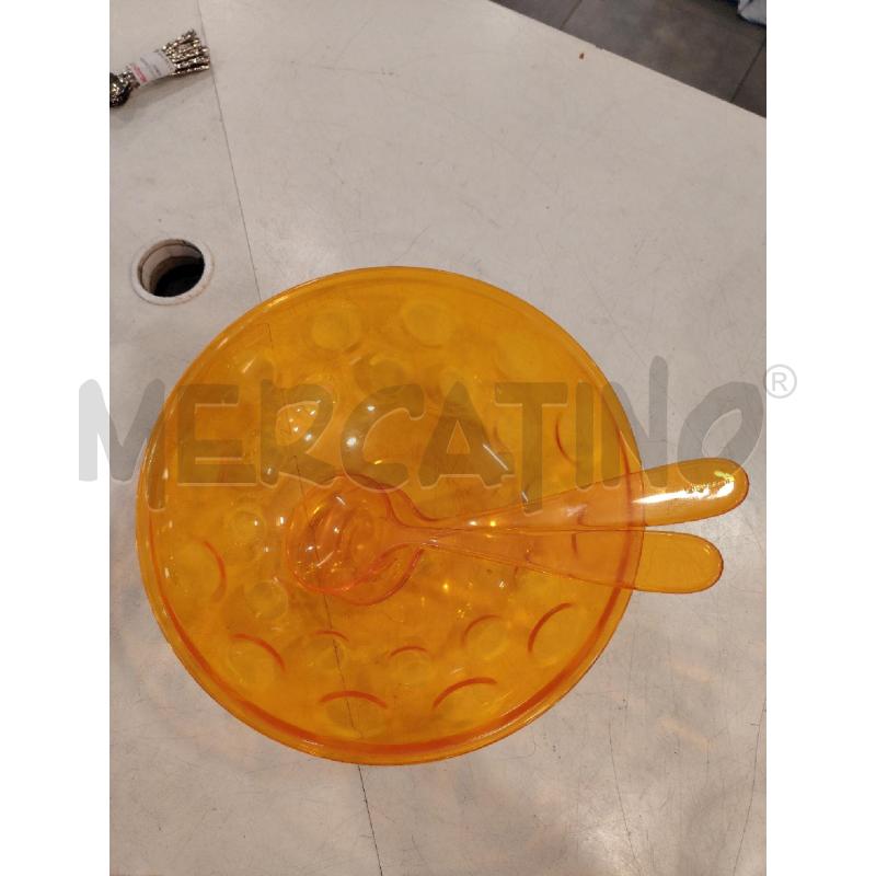 INSALATIERA GUZZINI CON POSATE ARANCIPO | Mercatino dell'Usato Roma eur 2