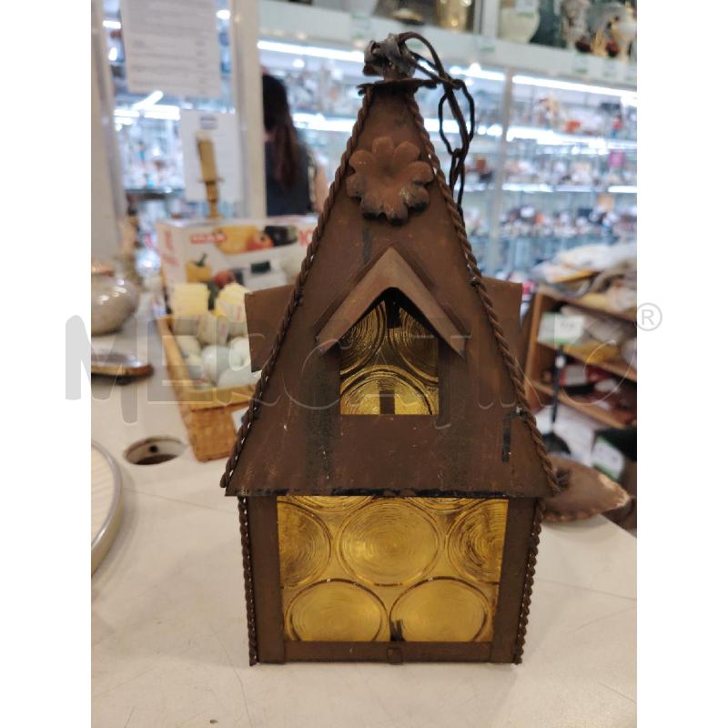 LAMPADARIO  CASETTA VETRO GIALLO | Mercatino dell'Usato Roma eur 2