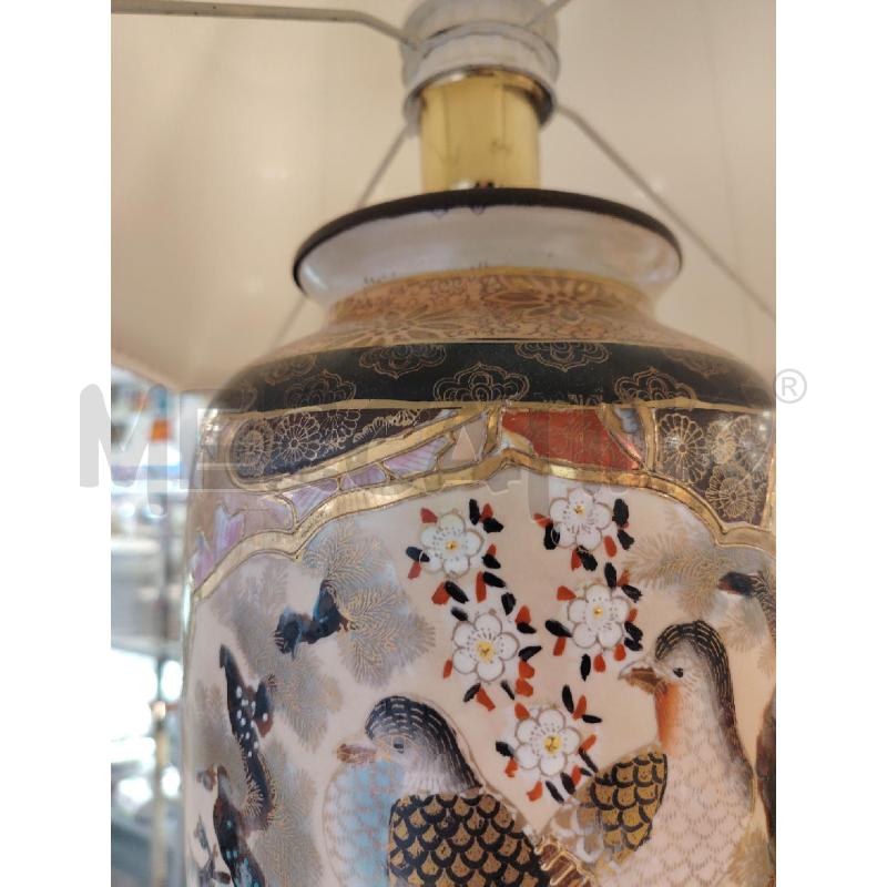 LAMPADA CON BASE ORIENTALE  | Mercatino dell'Usato Roma eur 4