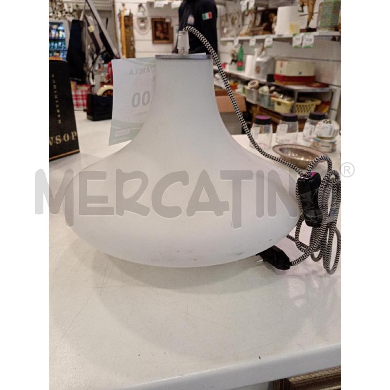 LAMPADA  DA TAVOLA BIANCA | Mercatino dell'Usato Roma eur 1