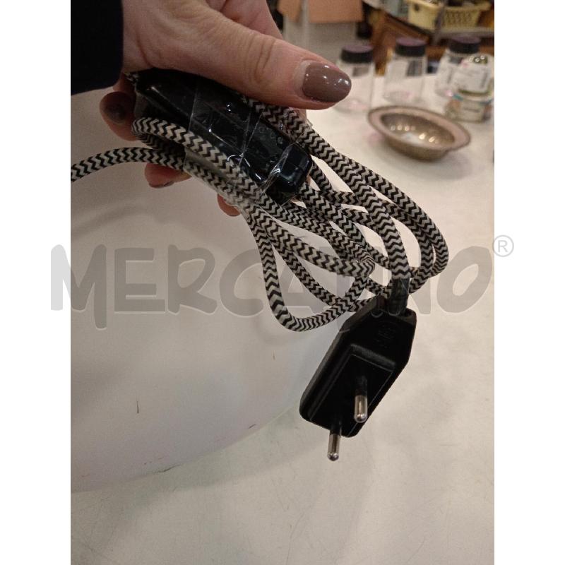 LAMPADA  DA TAVOLA BIANCA | Mercatino dell'Usato Roma eur 2