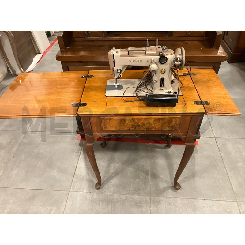 MACCHIAN DA CUCITO RADICA  | Mercatino dell'Usato Roma eur 3