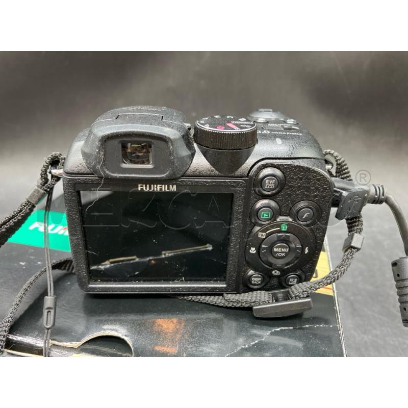 MACCHINA FOTOGRAFICA FUJIFILM S1500 | Mercatino dell'Usato Roma eur 3