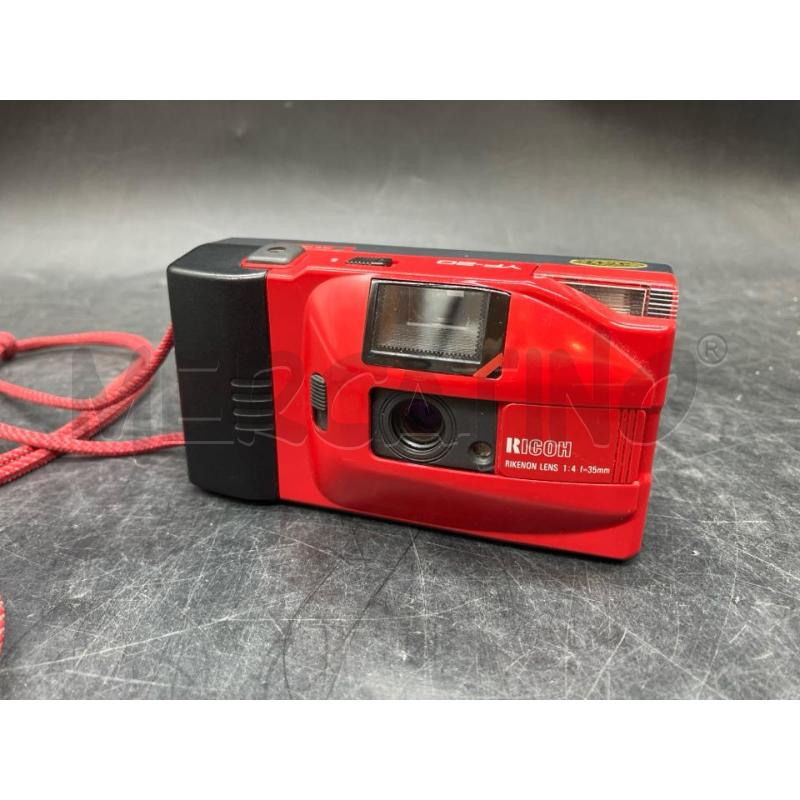 MACCHINA FOTOGRAFICA RICOH YF-20 ROSSA | Mercatino dell'Usato Roma eur 1