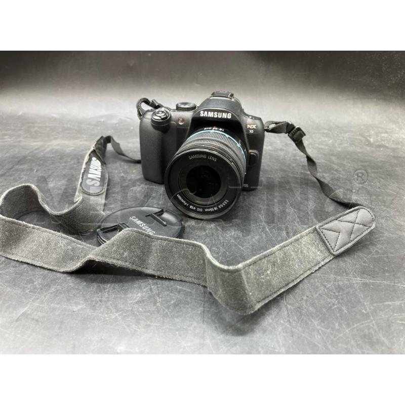 MACCHINA FOTOGRAFICA SAMSUNG NX10+ACC | Mercatino dell'Usato Roma eur 1