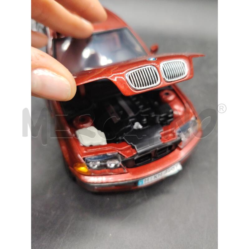 MODELLINO BMW 3ER REIHE 1/18 | Mercatino dell'Usato Roma eur 5