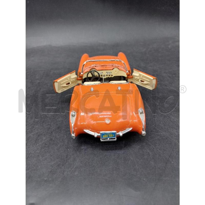 MODELLINO BURAGO CHEVROLET CORVETTE 1957 1/24 | Mercatino dell'Usato Roma eur 2