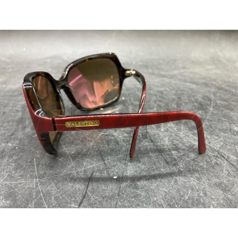 OCCHIALI D VALENTINO BORDEAUX BRILL | Mercatino dell'Usato Roma eur 3