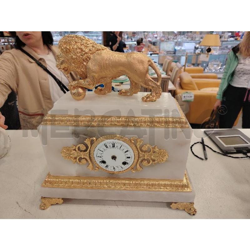OROLOGIO ALABASTRO LEONE  | Mercatino dell'Usato Roma eur 1