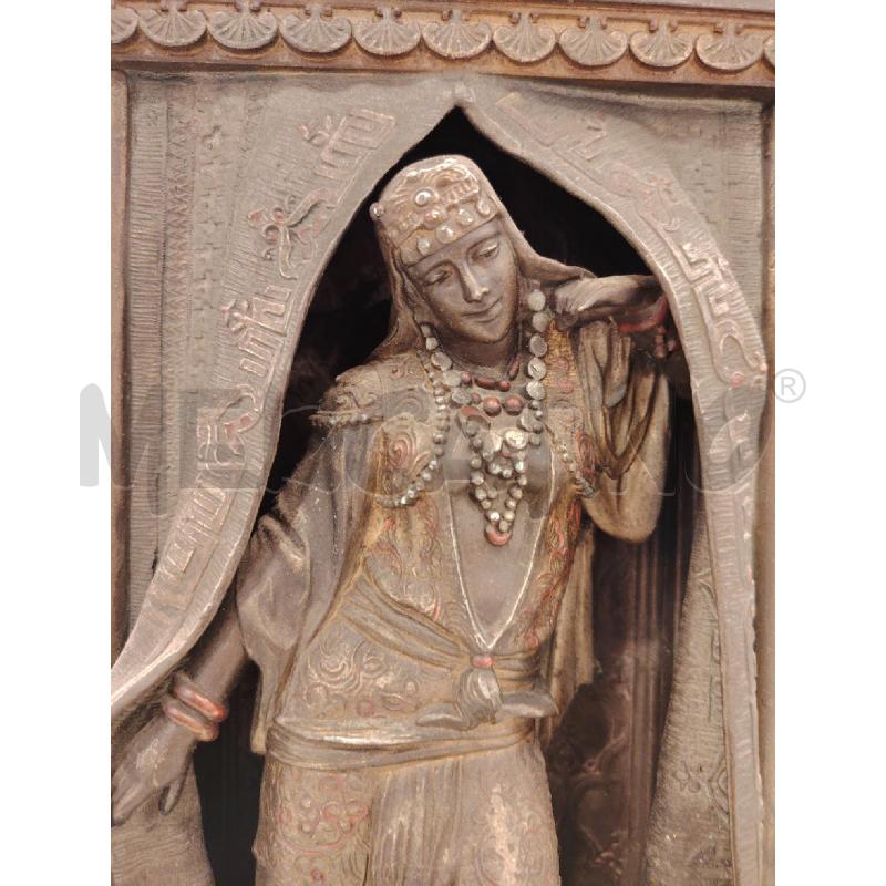 OROLOGIO  FIGURA ORIENTALE FEMMINILE | Mercatino dell'Usato Roma eur 3