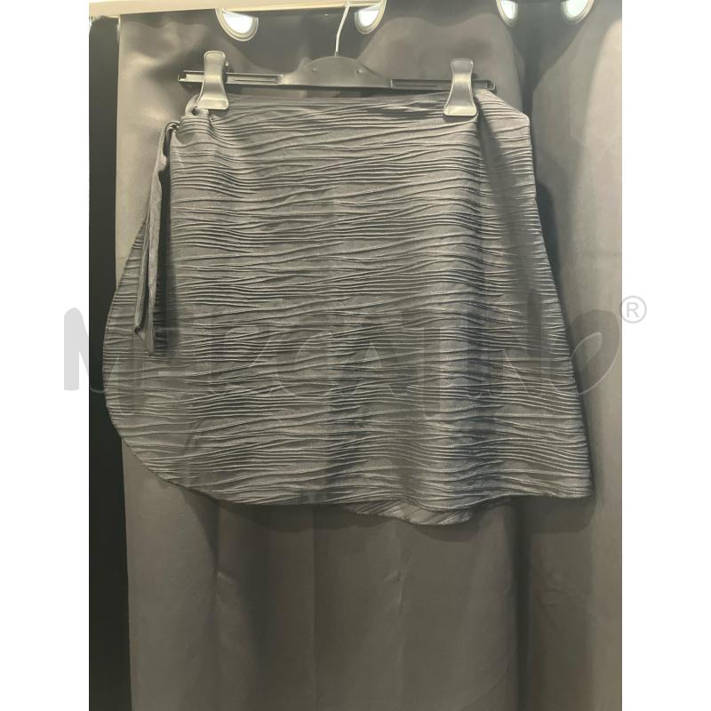 PAREO KARL LAGERFELD NERO LOGO DOR | Mercatino dell'Usato Roma eur 3
