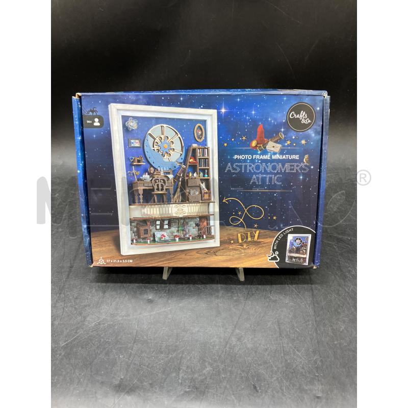 PHOTO FRAME MINIATURE ASTRONOMER'S ATTIC | Mercatino dell'Usato Roma eur 1