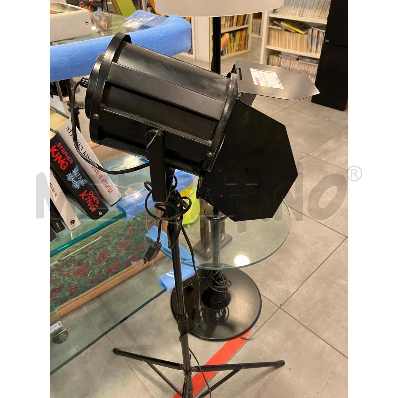 PIANTANA NERA SPOTLIGHT | Mercatino dell'Usato Roma eur 3