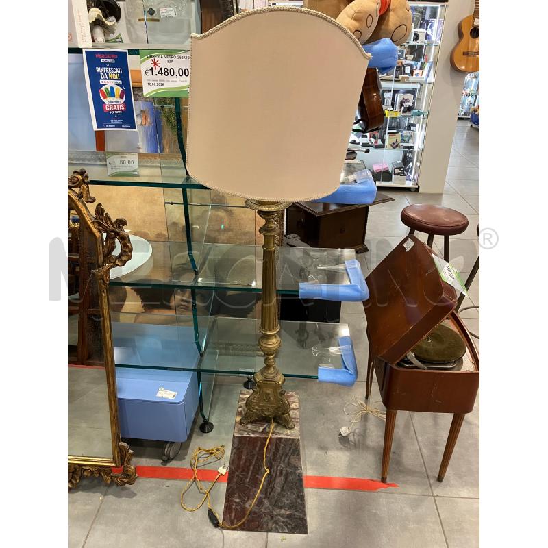 PIANTANA OTTO BASE MARMO | Mercatino dell'Usato Roma eur 1