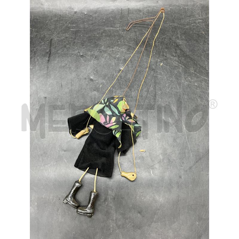 PICCOLA MARIONETTA STREGA  | Mercatino dell'Usato Roma eur 1