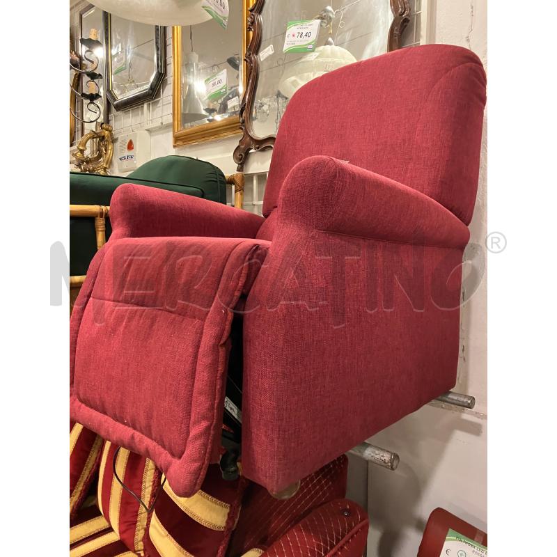 POLTRONA RELAX ROSSA | Mercatino dell'Usato Roma eur 2