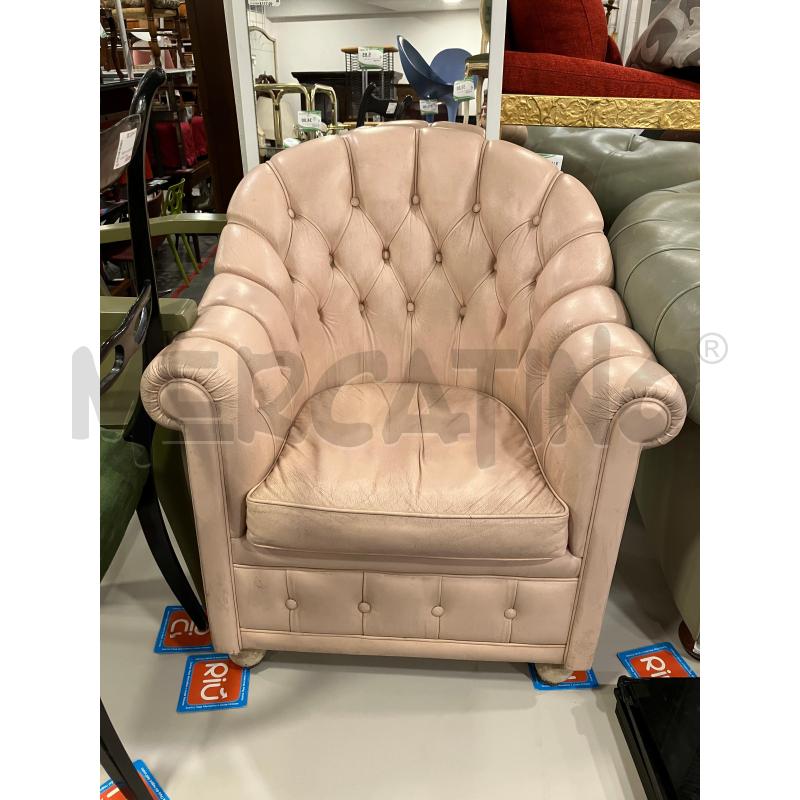 POLTRONA ROSA S/PIT | Mercatino dell'Usato Roma eur 1