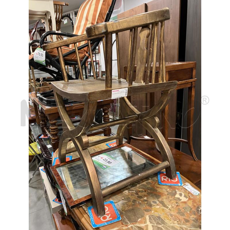 POLTRONCINA LEGNO DOR | Mercatino dell'Usato Roma eur 3