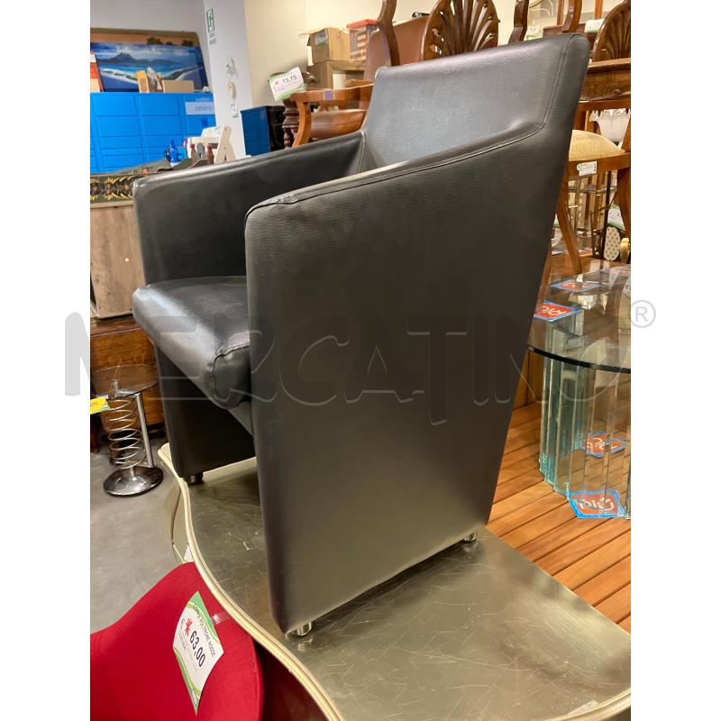 POLTRONCINA NERA | Mercatino dell'Usato Roma eur 2