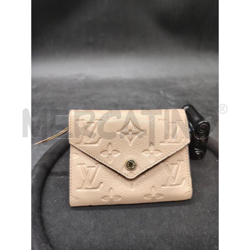 PORTA FOGLIO LOUIS VUITTON VICTORINE RS MONOGRAM  | Mercatino dell'Usato Roma eur 1
