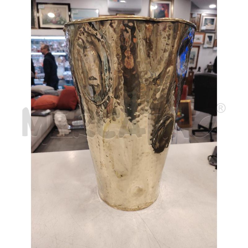 PORTA OMBRELLI OTTONE SBALZATO | Mercatino dell'Usato Roma eur 1
