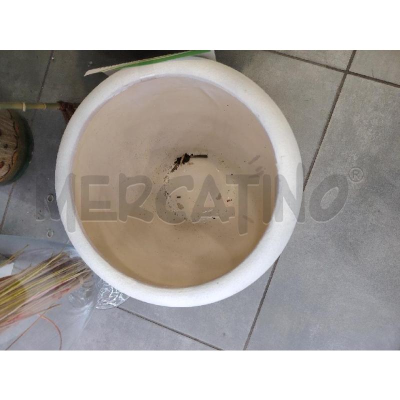 PORTA VASO   FIORI GIALLI | Mercatino dell'Usato Roma eur 2