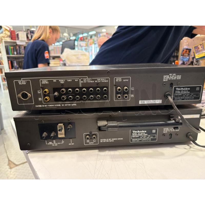 PREAMPLIFICATORE TECHNICS SU 9011K + TUNER ST 9131K | Mercatino dell'Usato Roma eur 2