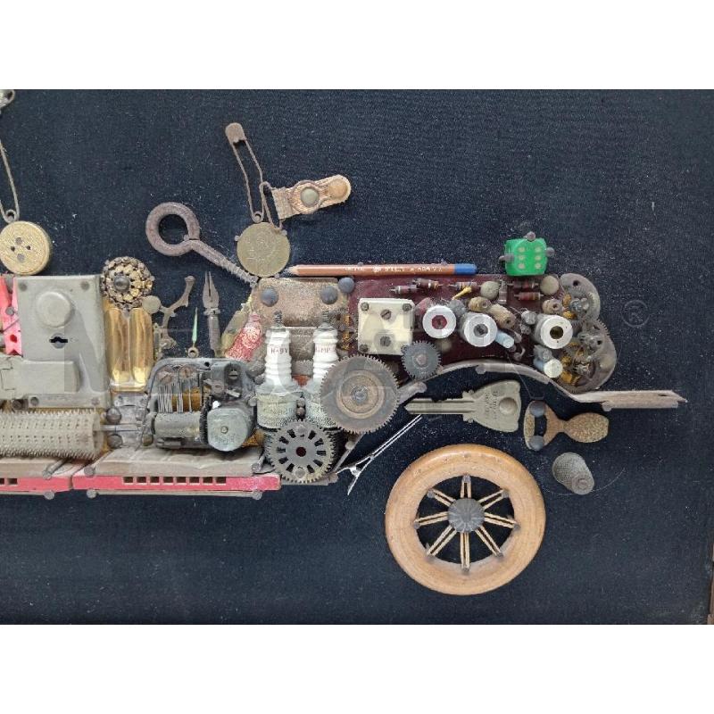 QUADRO / SCULTURA RENAULT  | Mercatino dell'Usato Roma eur 3